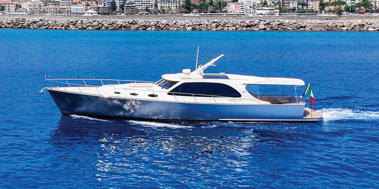 Palm Beach Motor Yachts